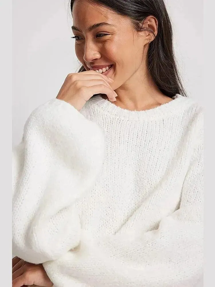 Back Cut Out Chic Crop Pullover