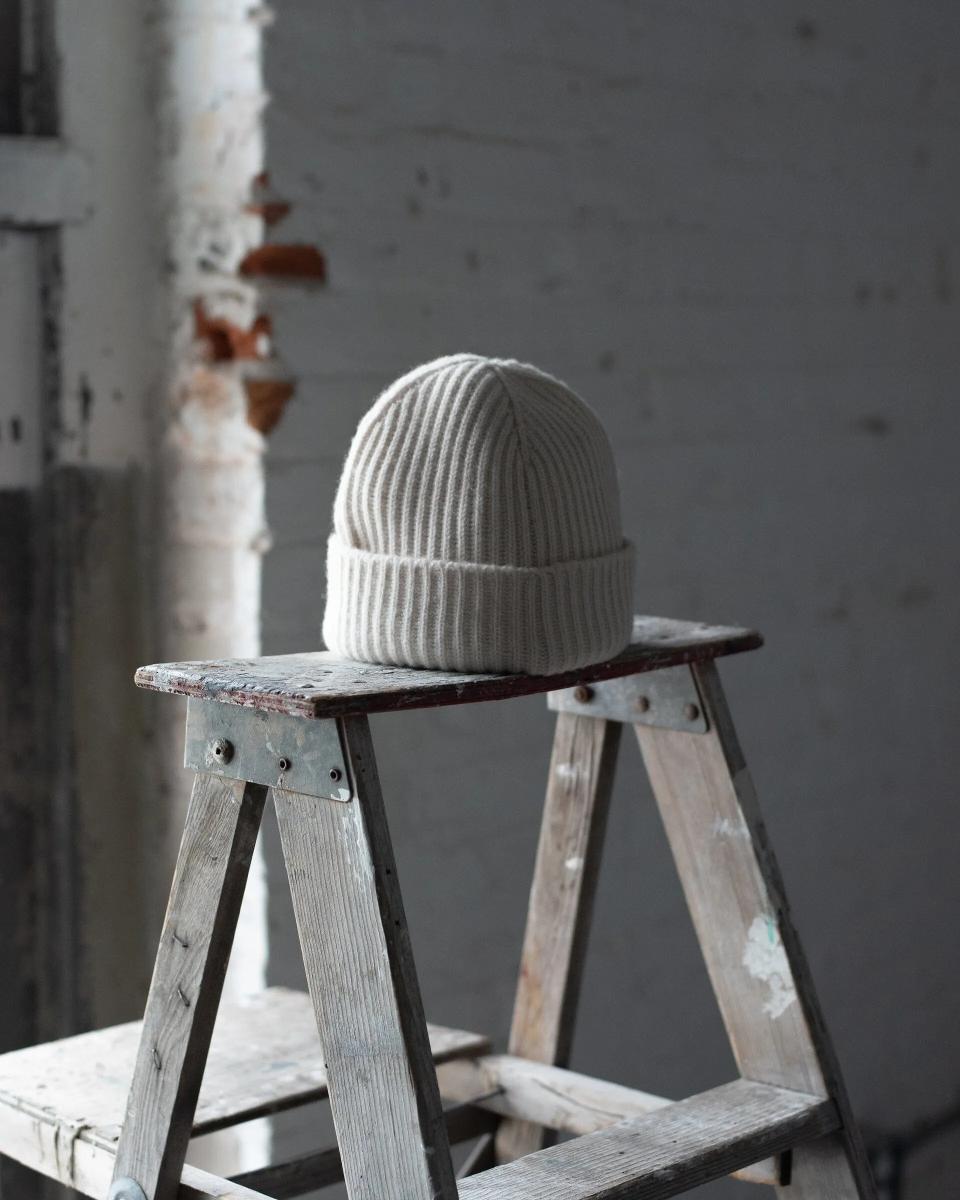 Begg x Co Cashmere Knitted Beanie