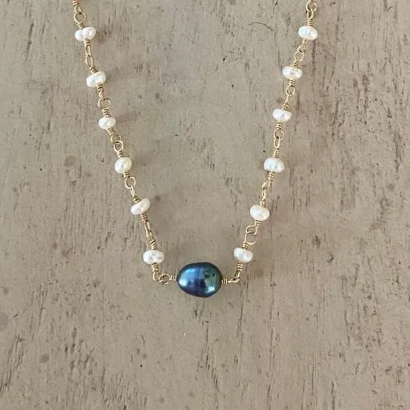 Pearl Necklace - Gracia