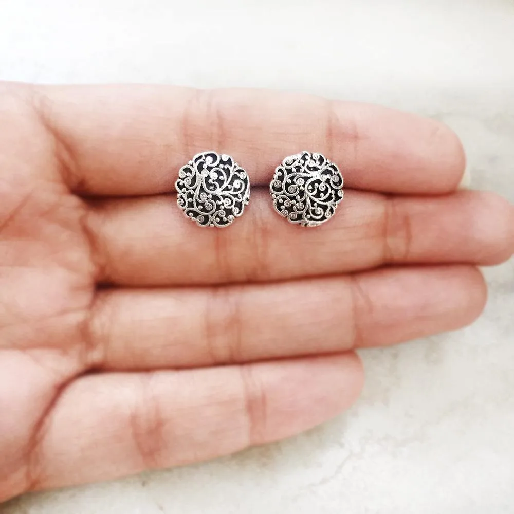 Royal Filigree Silver Stud